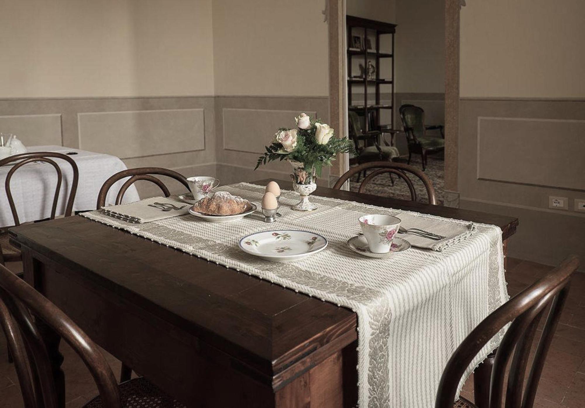 B&B Palazzo Mattei Novafeltria Bagian luar foto